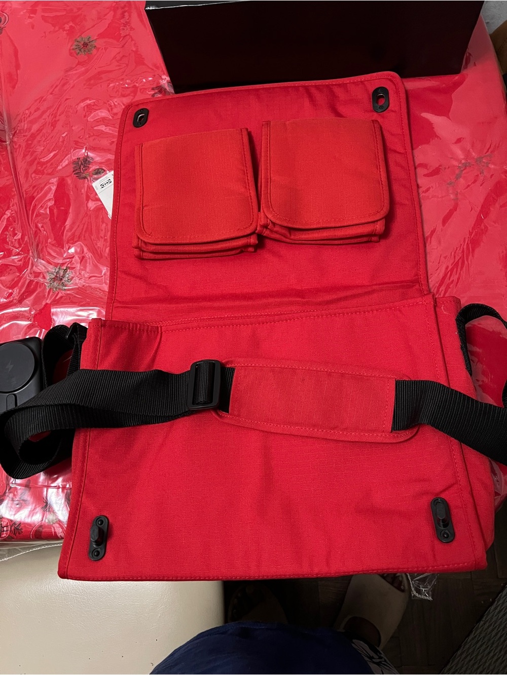 Vintage Ikea 1999 Messenger Bag Red Shoulder Bag Laptop Travel/Work - Picture 5 of 15